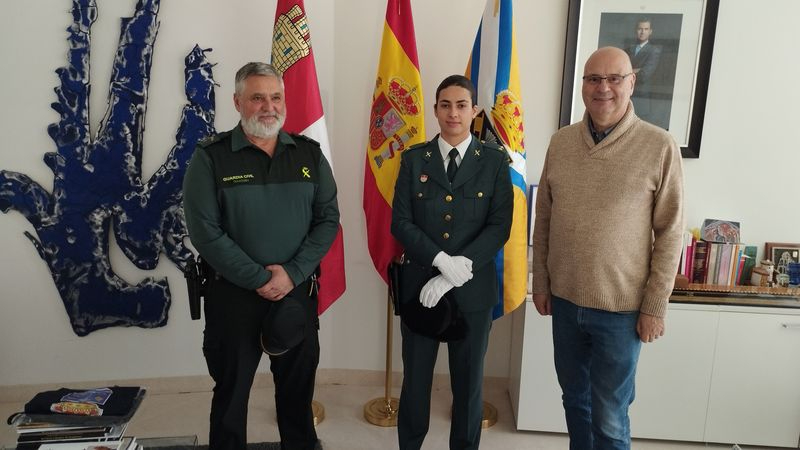 Despedida de la teniente responsable del puesto de la Guardia Civil de Santa Marta