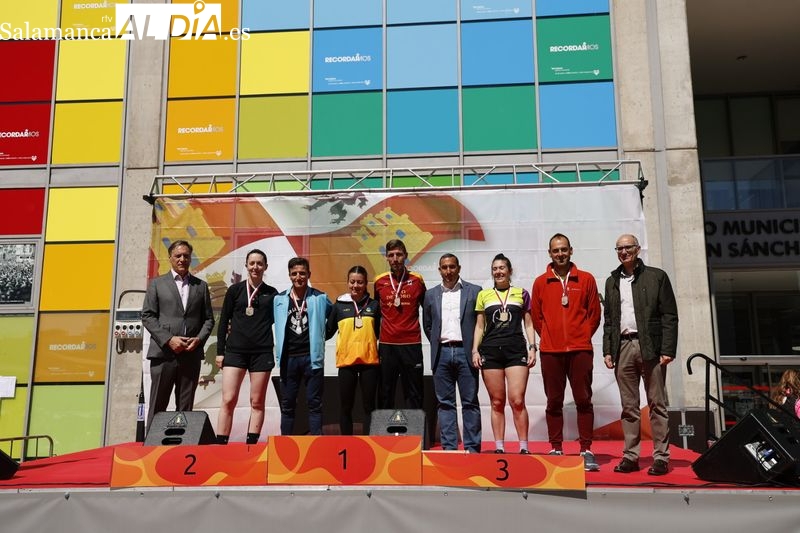 Entrega de medallas de la carrera popular por el Día de Castilla y León