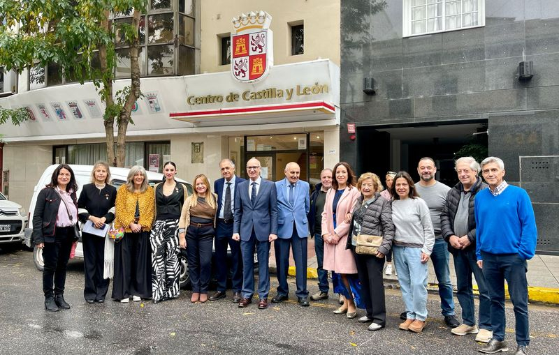 La delegación de la Diputación visita Mar de Plata donde reside una gran colonia de salmantinos emigrantes