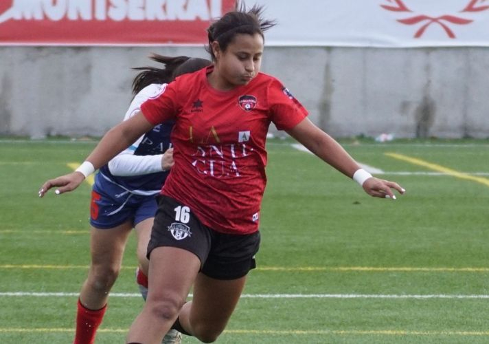 La jugadora del primer equipo del Salamanca FF, Génesis Flórez, convocada por la Selección Venezolana