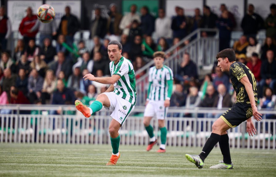 El CD Guijuelo mantiene el pulso para no salir del playoff