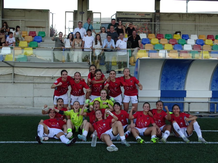 El Salamanca FF suma otra victoria ante el Mutilvera de la mano de Kurumi y Génesis (0-2)