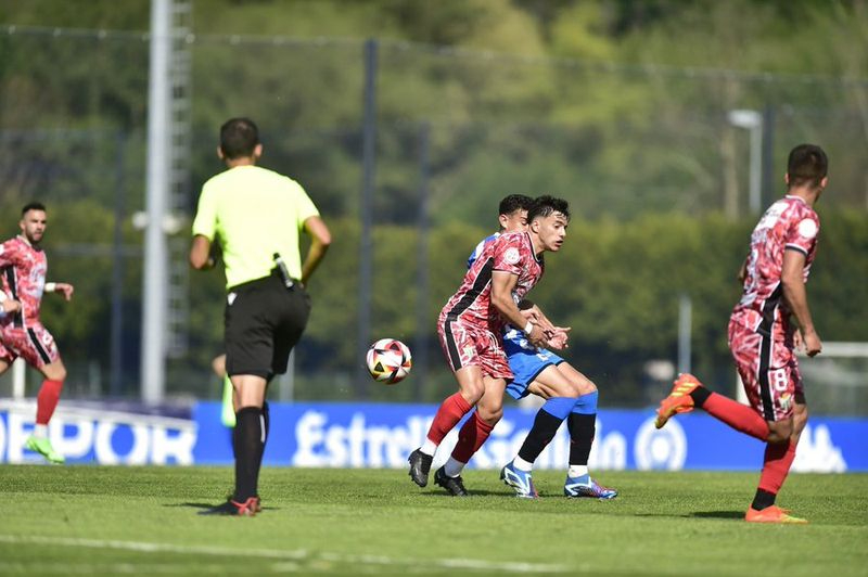 El Guijuelo empata contra el Dépor Fabril (2-2)