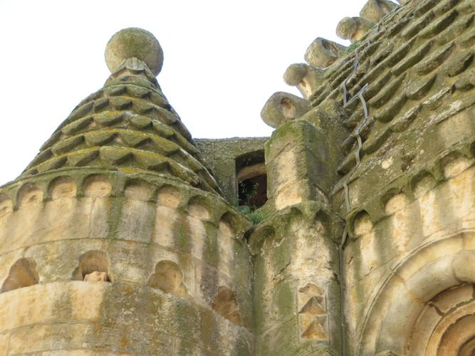 Quejas por el aspecto que presenta Ieronimus: Se pone de manifiesto el escaso sentimiento que se tiene por el monumento y por la ciudad
