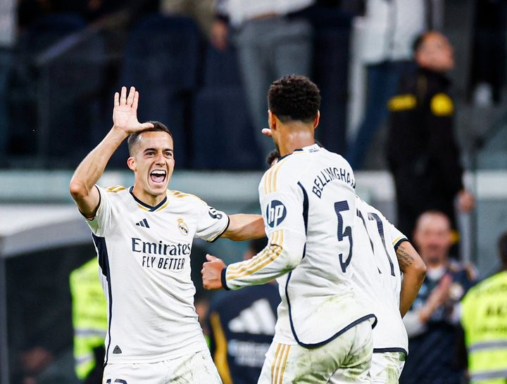 Las remontadas del Real Madrid son un Clásico: Bellingham le da la Liga en el añadido contra el Barça (3-2)