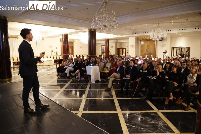 Éxito del I Foro Presente y Futuro de la Inteligencia Artificial organizado por SALAMANCA AL DÍA  