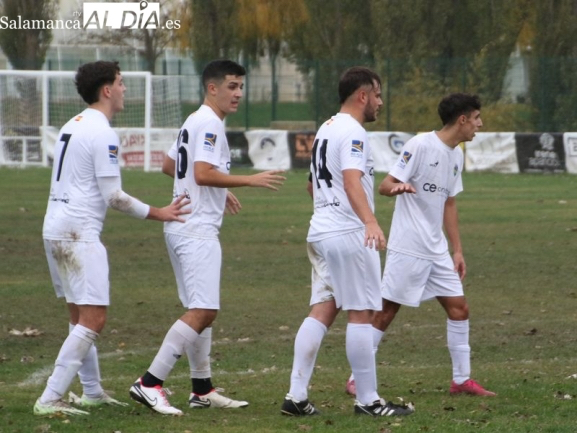 Justo reparto de puntos entre el Aficionado y el Pizarrales (2-2)