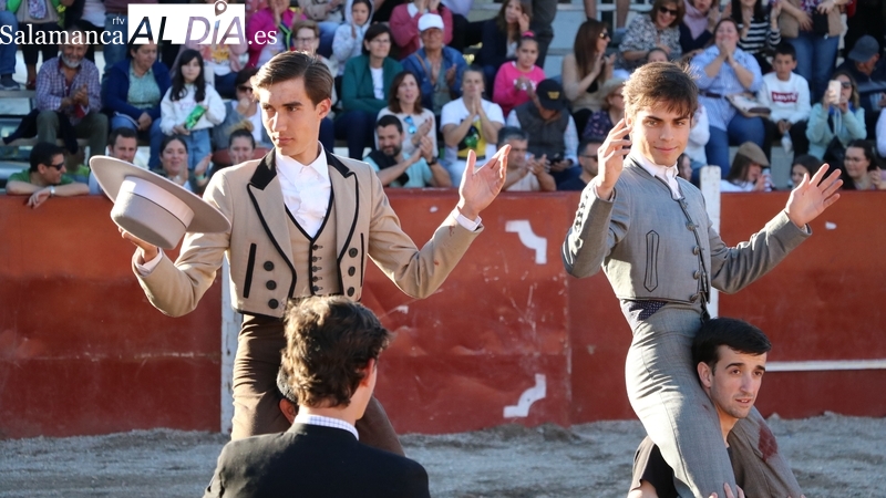 Entretenida tarde de toros en Olmedo de Camaces