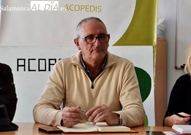 Juan Madrid recibirá un homenaje en la XIV Marcha solidaria de Acopedis de este domingo: Inscripciones abiertas