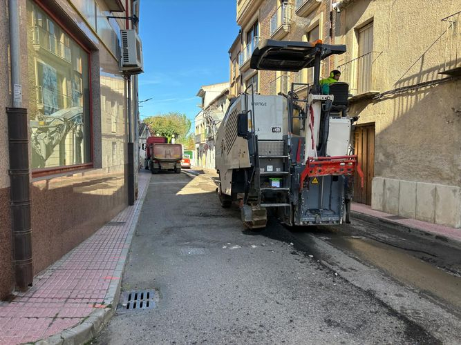 Cortes de tráfico debido a obras de asfaltado en las calles de Alba 