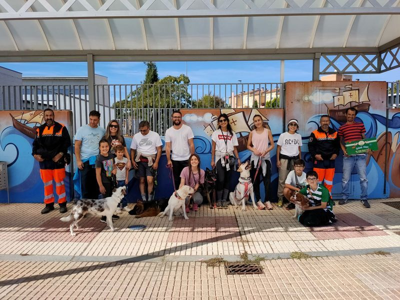 Carbajosa celebra el Día Mundial de los Animales sin Hogar con la I Feria de Adopción 