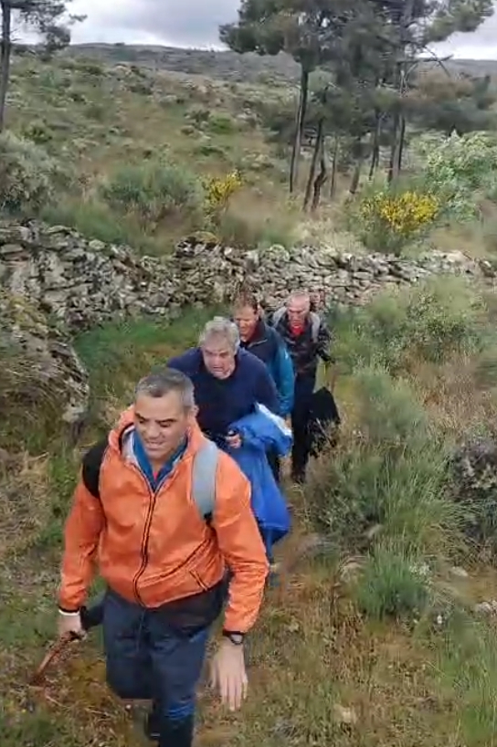 El mal tiempo no impide la XXII Marcha Senderista de Aldeadávila