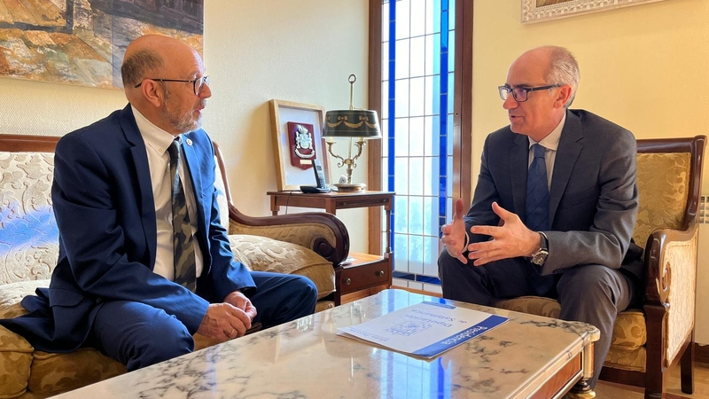 El presidente de la Diputación compromete una ayuda de 100.000 euros para la restauración de la Muralla de Ledesma