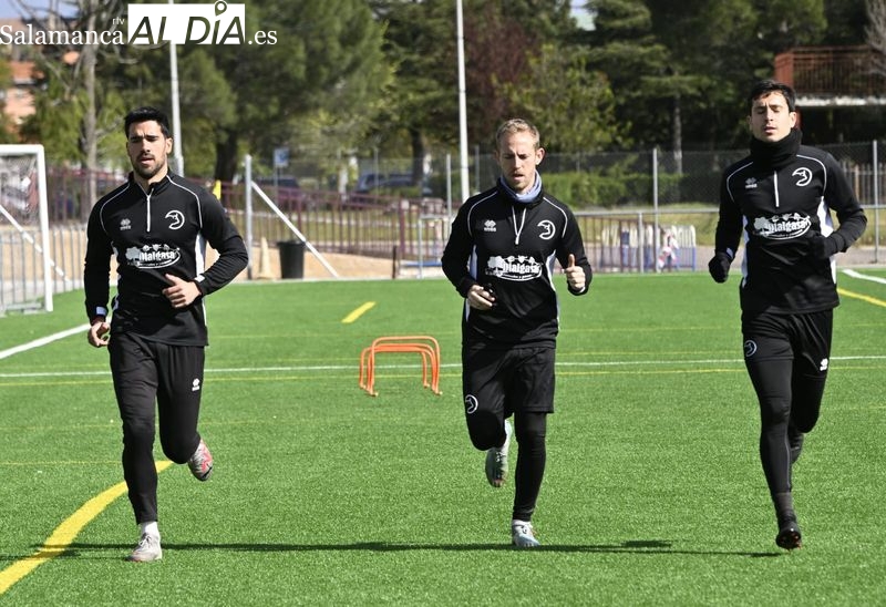 Cacharrón, Dani Nieto y Nespral, al margen en un entrenamiento de Unionistas con la vista puesta en Riazor