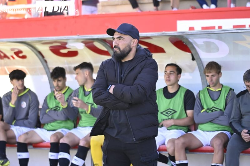 Tensión entre Jehu y un grupo de aficionados del Salamanca UDS al acabar el partido en Tordesillas