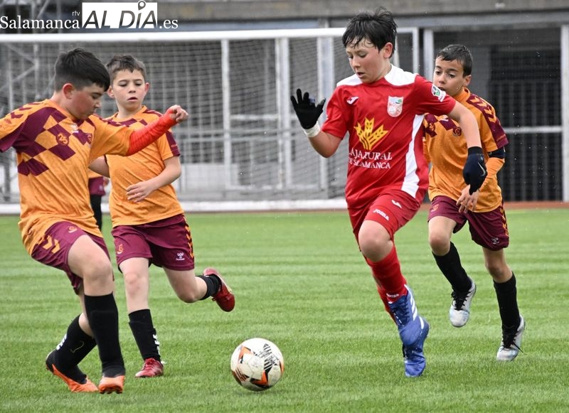 El fútbol base se despide del mes de abril con buena cara a pesar del mal tiempo