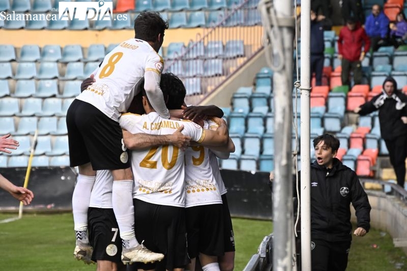 Diego Benito y Cristeto velan por la segunda plaza del Salamanca UDS con un triunfo ante el Astorga (2-0)