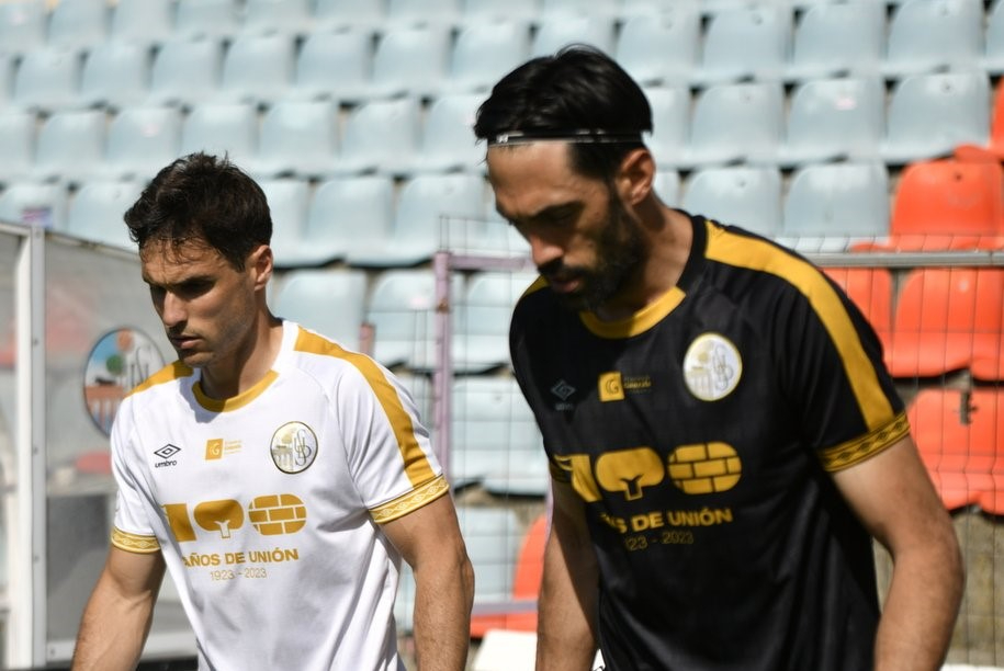 Jon Villanueva abre de par en par las puertas de su renovación con el Salamanca UDS: Obviamente no me lo voy ni a pensar