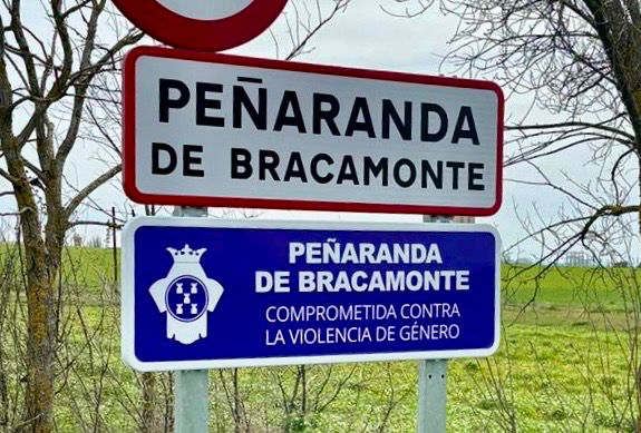 Señales contra el maltrato y la violencia de género en Peñaranda
