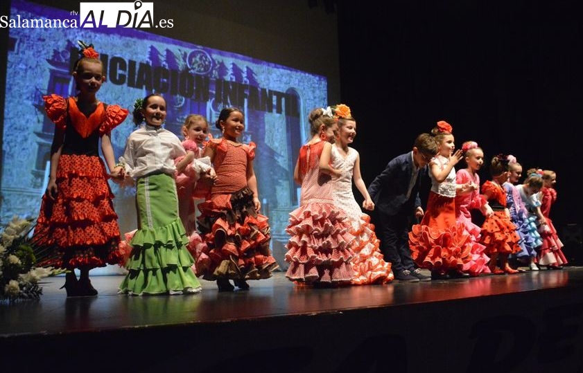 Sevillanas, teatro y deliciosas tapas para celebrar la Feria de Abril en la zona de Van Dyck