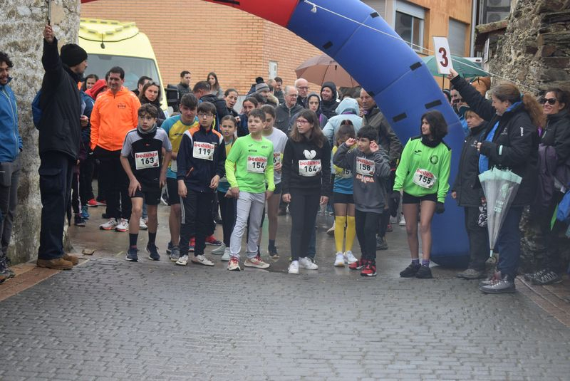 Héctor Rodríguez y Andrea Jaén se imponen en el I Cross Contra la Violencia de Género de Miranda de Azán