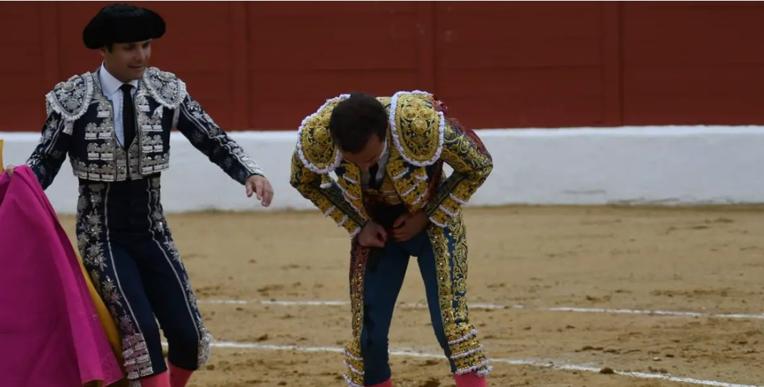 Damián Castaño paga con sangre su verdad en la Feria del Aficionado