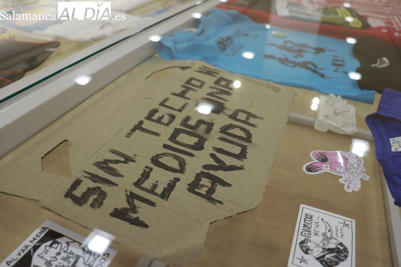 La exposición que ofrece un original paseo por el paisaje lingüístico captado en la ciudad de Salamanca