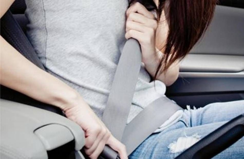 Más de 60 personas en Castilla y León cada día siguen sin ponerse el cinturón de seguridad cuando viajan