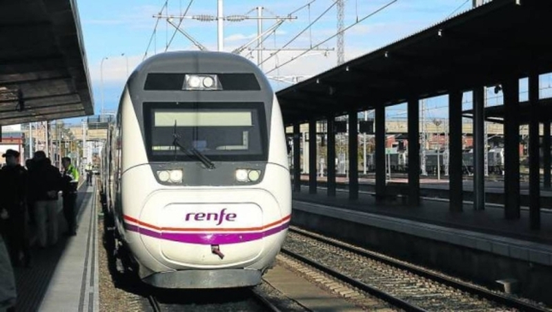 Regresa el tren que permite llegar a primera hora a Madrid