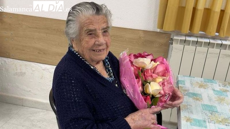Regina Villoria Arroyo celebra sus 106 años de vida en la residencia de Saucelle