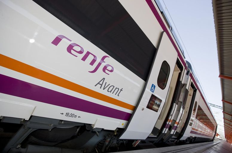 Renfe abre el plazo para adquirir los abonos gratuitos del tercer cuatrimestre del año
