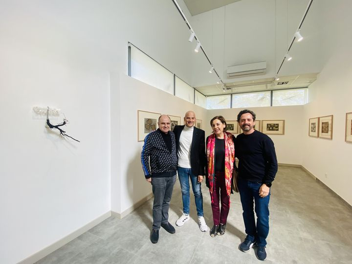 ‘Rooted’, una exposición que invita a la reflexión de nuestra identidad  