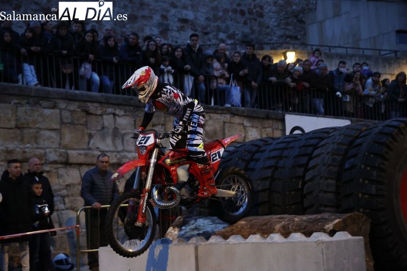 Espectacular SuperEnduro en Salamanca con los mejores pilotos internacionales