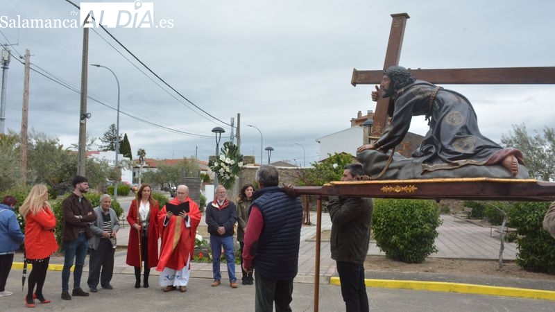 El Ayuntamiento y los hombres del campo mantienen la celebración de Santa Cruz en Lumbrales