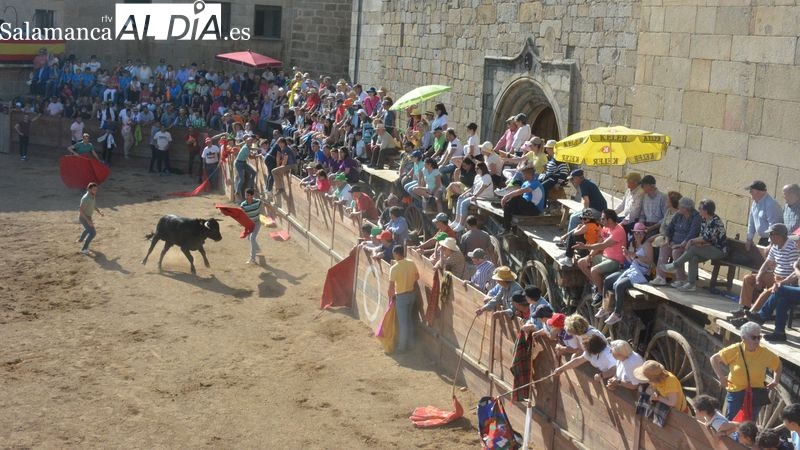 San Felices de los Gallegos despide El Noveno con una animada tarde taurina