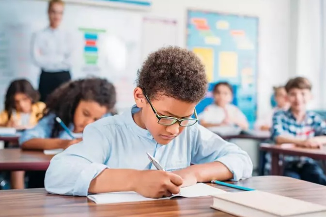 Sanidad comenzará a financiar gafas y lentillas a partir de 2025