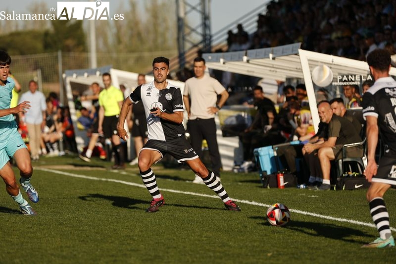 Erik Ruiz: Me llamó Rubén para conocer mi situación y lo dejamos parado, pero veo con buenos ojos el quedarme en Unionistas