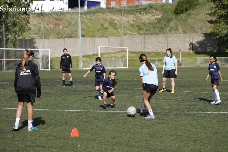 Auge del fútbol femenino en Salamanca, que bate récord con más de 500 licencias