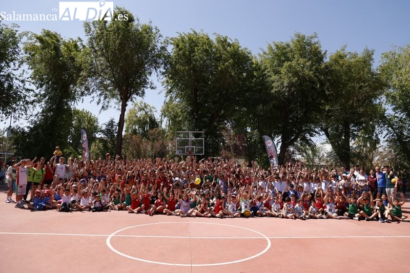 El Parque de los Jesuitas se llena de diversión con el Día del Minibasket