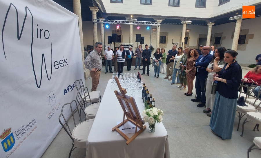Inaugurada la novedosa feria MiroWeek para promocionar el comercio de Miróbriga y el entorno
