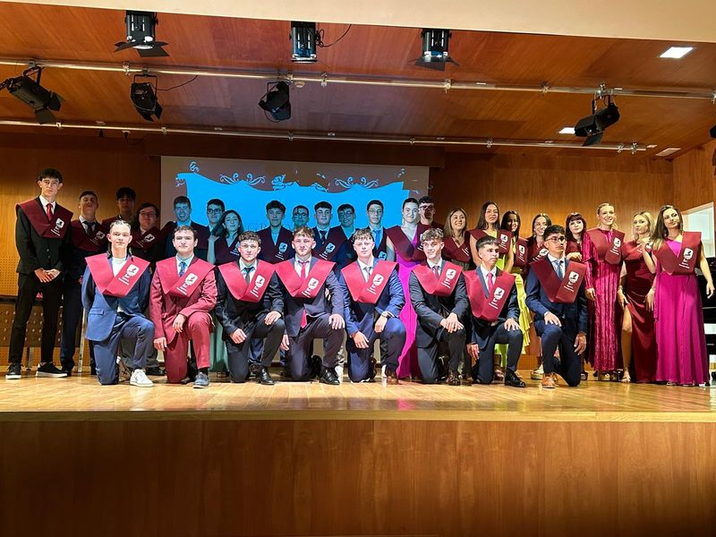 Graduación de 2º de Bachillerato en el Colegio Antonio Machado