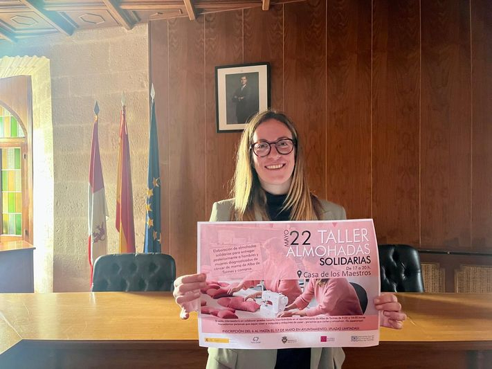 Taller de almohadas solidarias en la Casa Molino