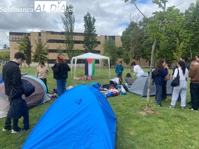 Comienza la acampada de los estudiantes en el Campus Unamuno en apoyo a Palestina: Pedimos acciones reales 