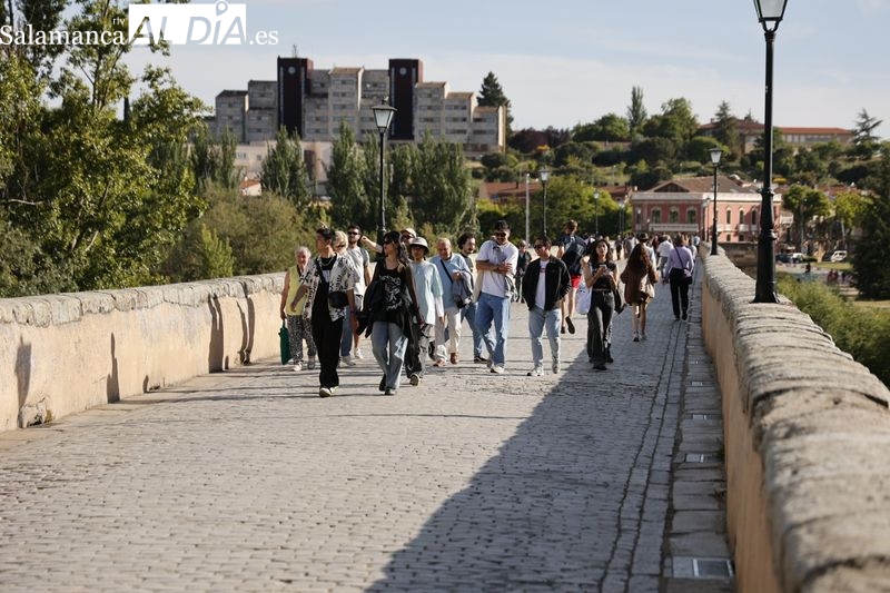 El buen tiempo llena el centro de Salamanca