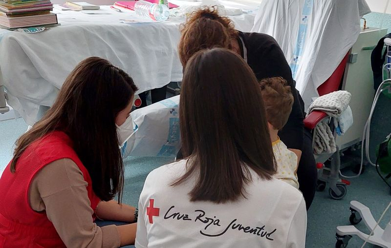 Cruz Roja Juventud en Salamanca prestó apoyo a 254 niños y niñas hospitalizados durante 2023