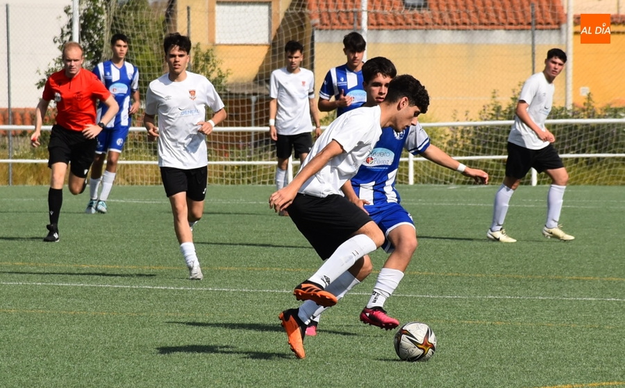 El último partido del Juvenil del Ciudad Rodrigo empieza 1 hora tarde porque el árbitro se fue ¡a Béjar!