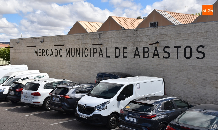 Comerciantes del Mercado de Abastos se oponen al cierre en junio para cambiar el suelo