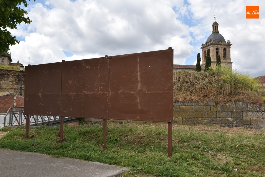 Retornan los paneles electorales de cara al inicio de la campaña para las Europeas
