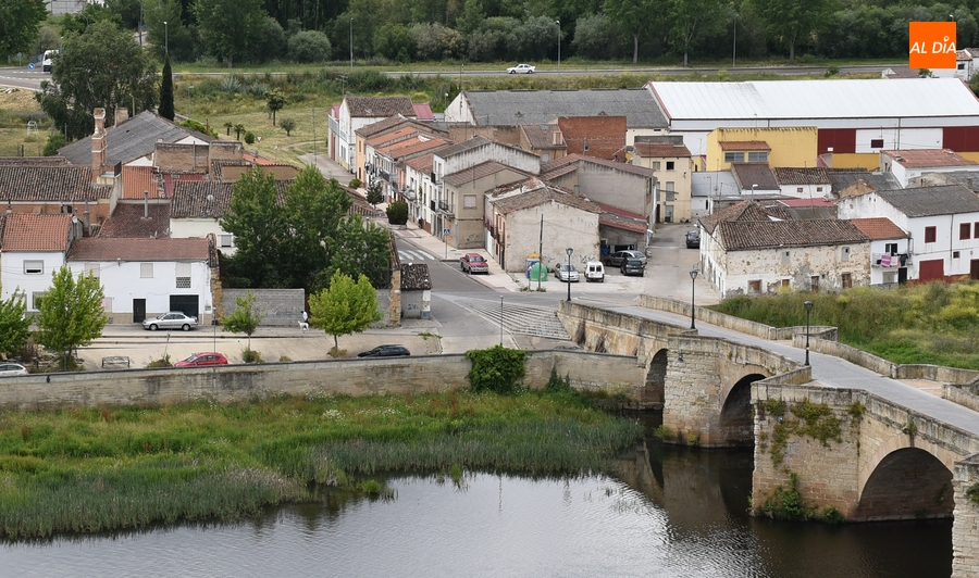 Vuelve a reclamarse más vigilancia y limpieza en el Arrabal del Puente tras varios nuevos incidentes