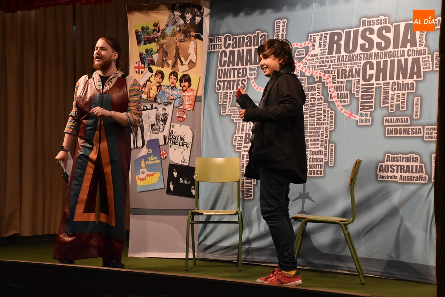 Alumnos del IES Fray Diego rememoran grandes éxitos de la música en lengua inglesa